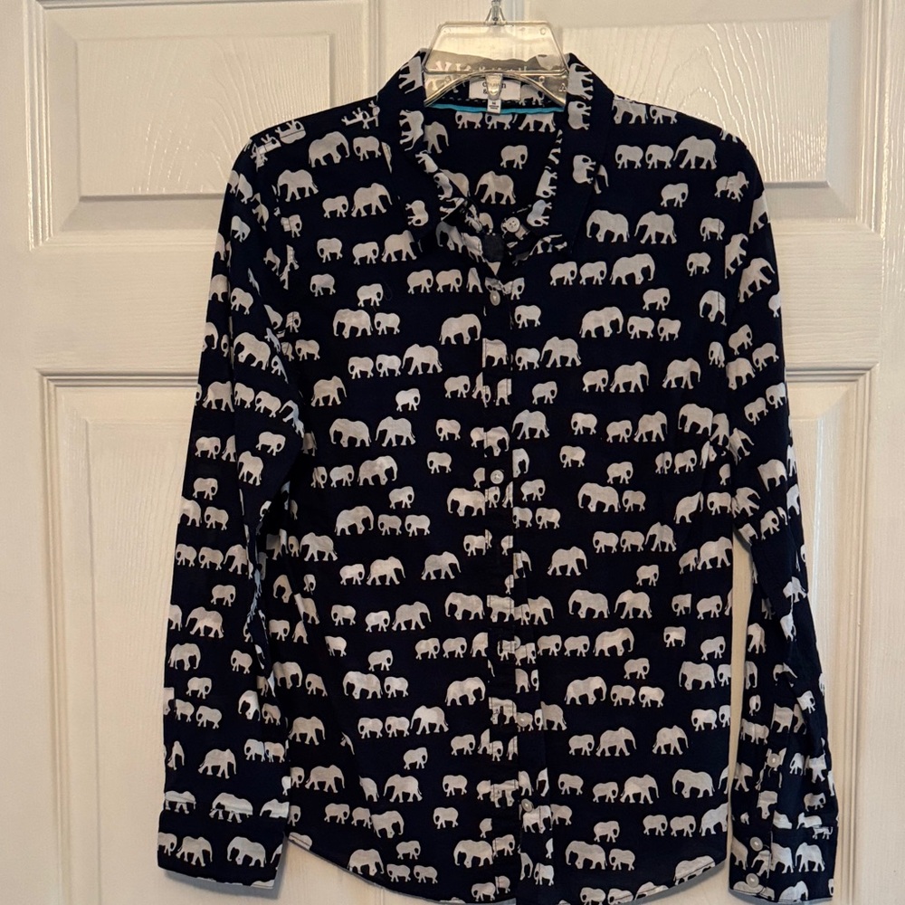 Crown & Ivy Black and White Elephant Print Blouse